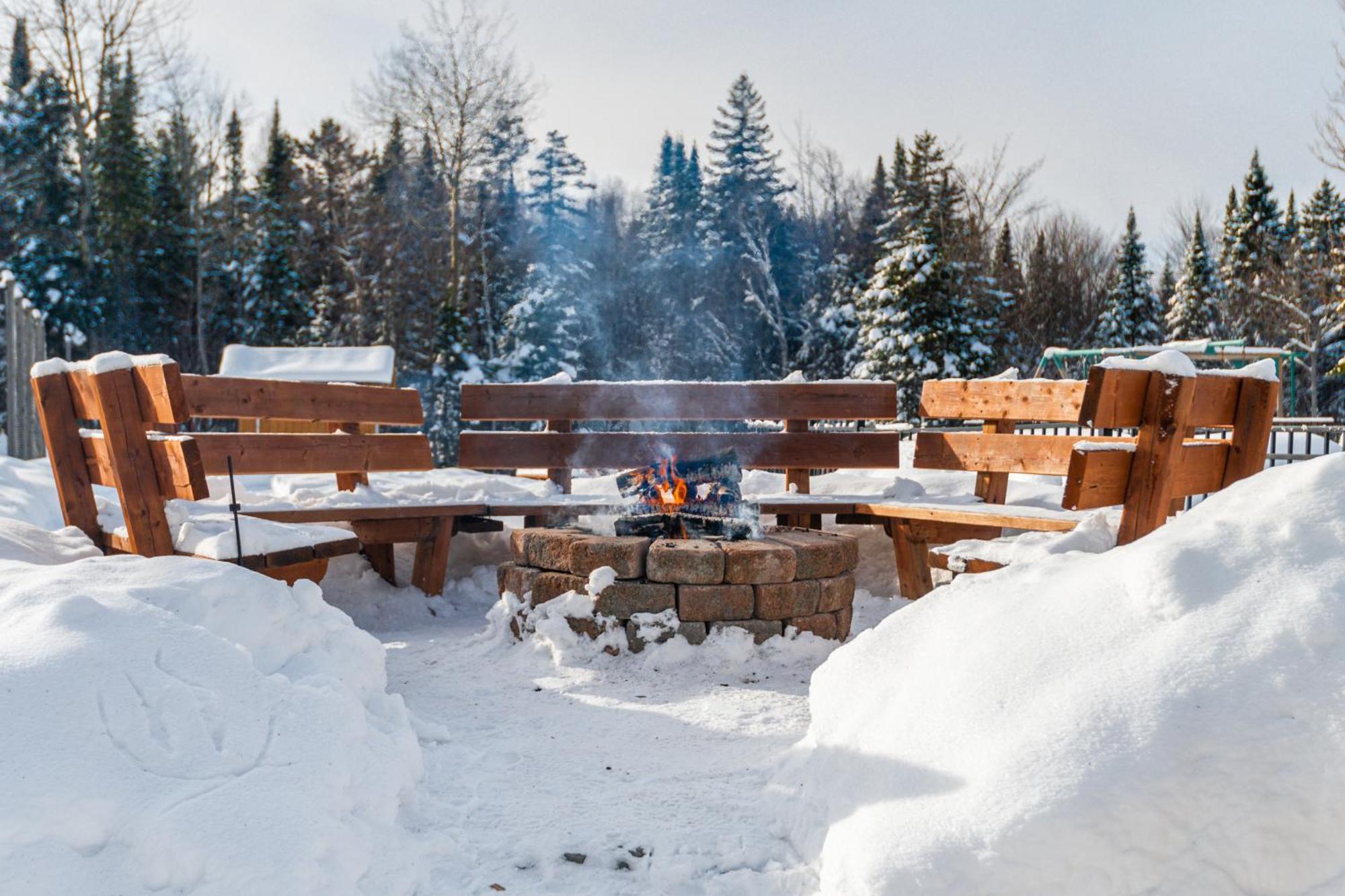Mille-Isles Fiddler Lake Resort Chalet 53 Cerf מראה חיצוני תמונה